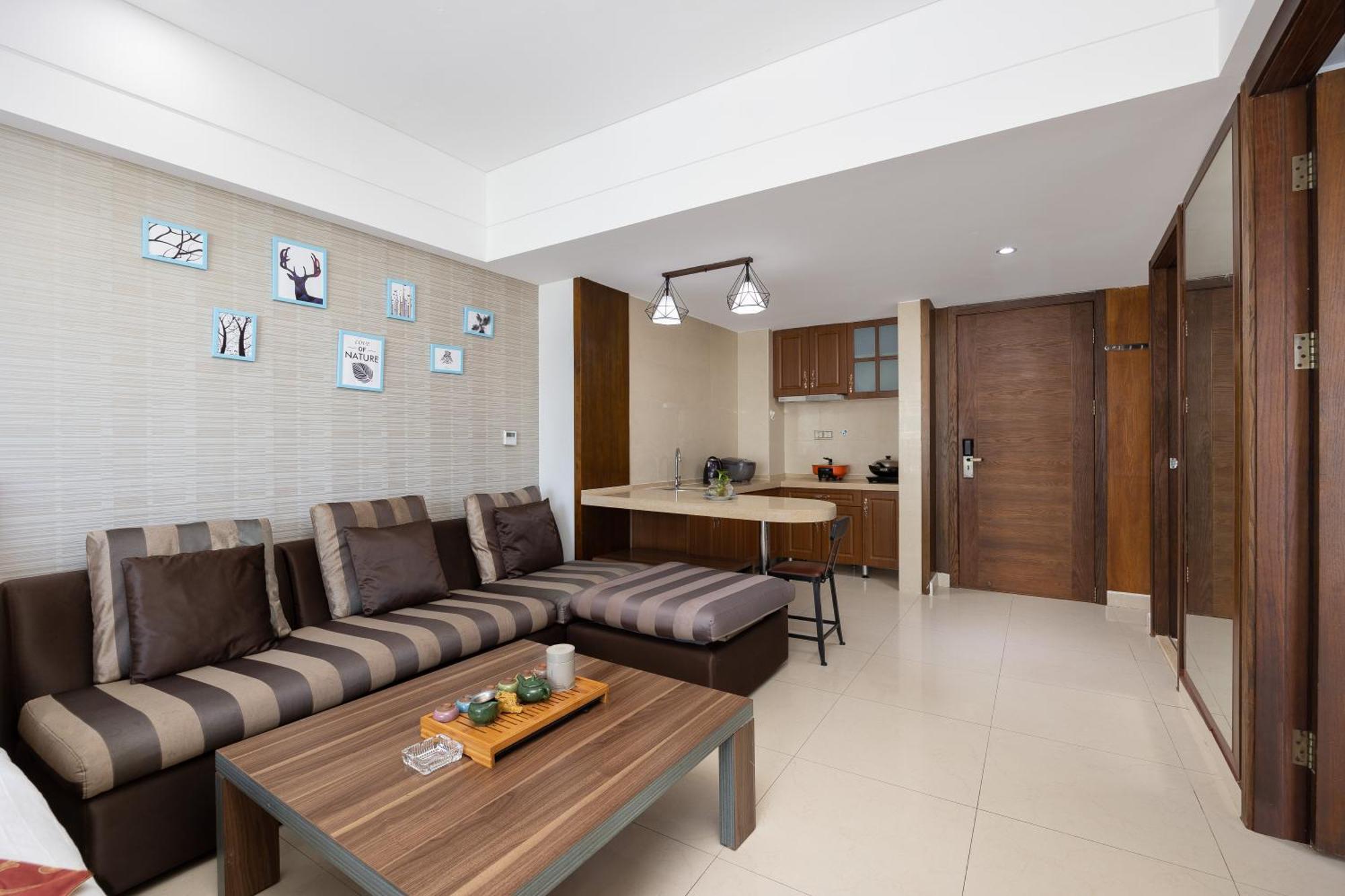 Sanya Sun And Sea Gueshouse Aparthotel Buitenkant foto